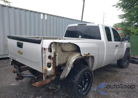 2010 Chevrolet Silverado 1500 Ls from USA, damaged, VIN 1GCSKREAXAZ162398